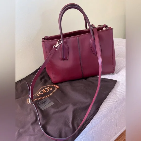 Authentic Tod’s D-Style Burgundy Leather Tote & Shoulder Bag - Picture 5 of 13